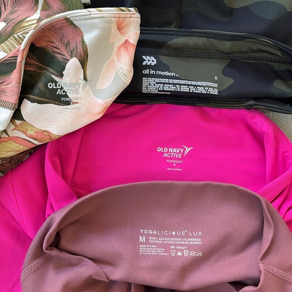 🤍 Bike Shorts Bundled Lot 4 pair size small / medium - Picture 10 of 11